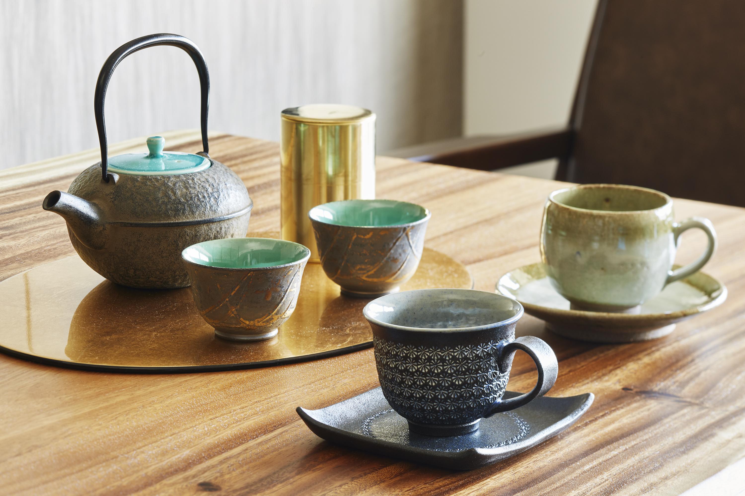 Hotel The Celestine Kyoto Gion Exterior foto A selection of Japanese teaware